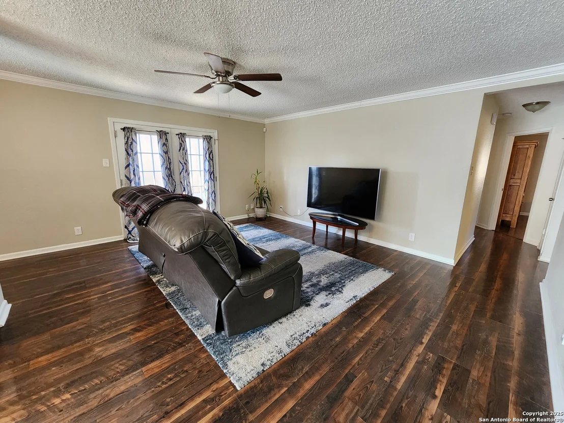 Photo of 6811 Cypress mist