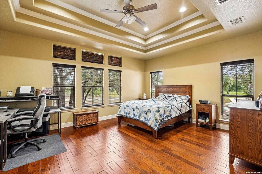 Photo of 129 HIDDEN FOREST DR