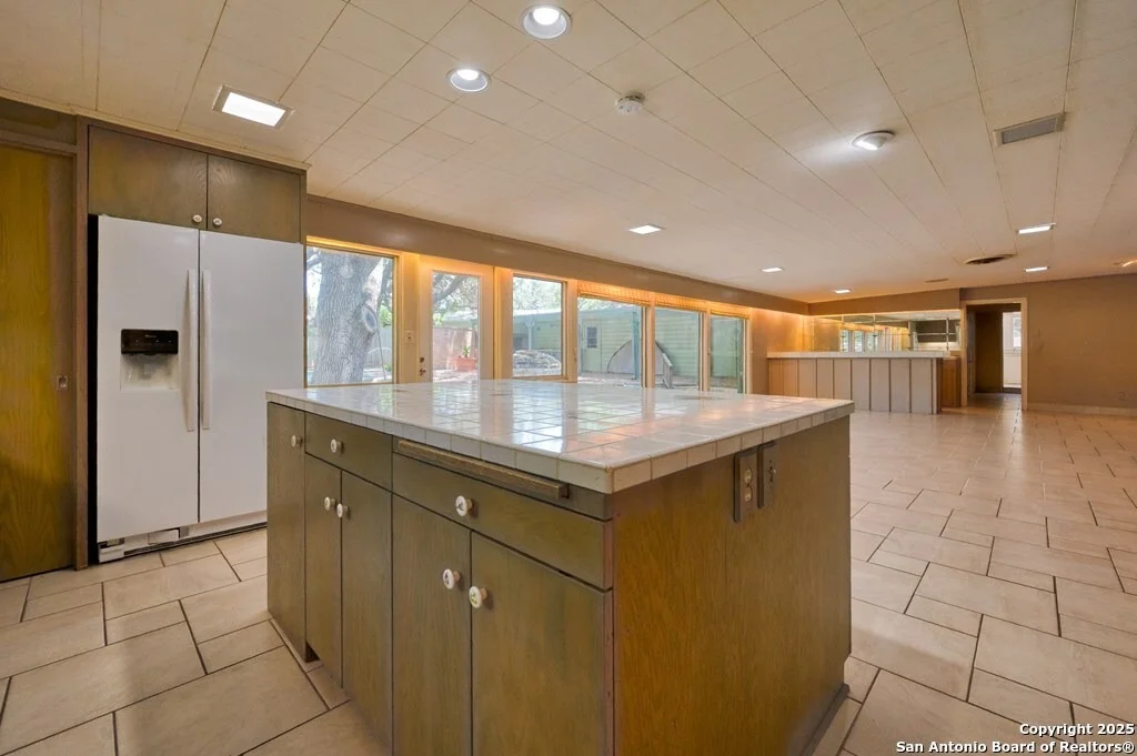 Photo of 52 Encino Loma