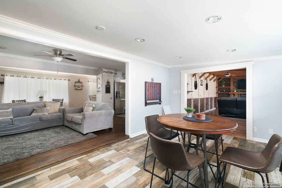 Photo of 311 Redcliff