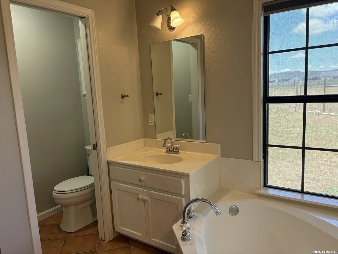 Photo of 472 Valley View Trail
