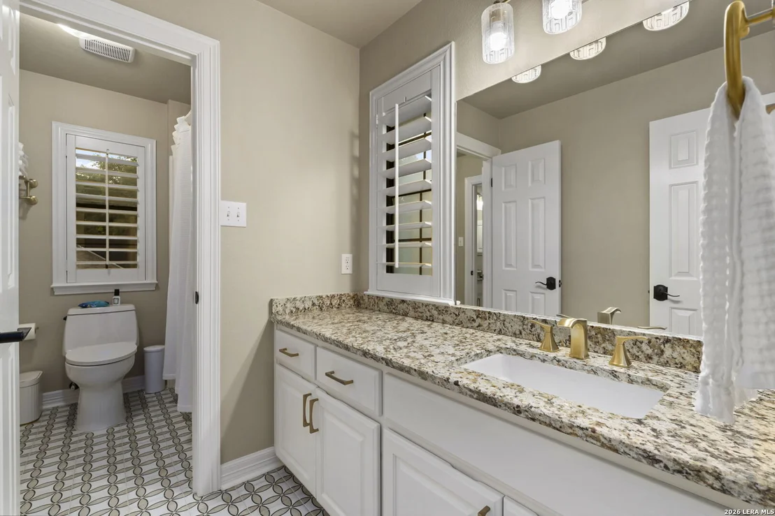 Photo of 2302 BLACKOAK BND