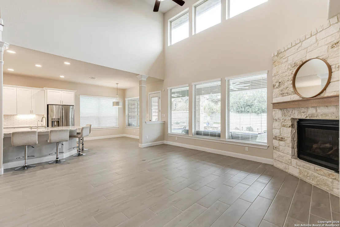 Photo of 17419 Hillsedge