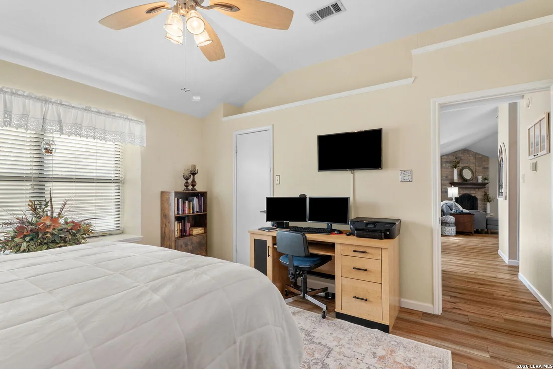 Photo of 2501 Newning