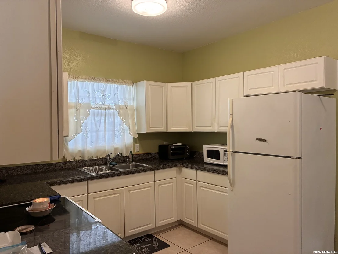 Photo of 1234 Zarate