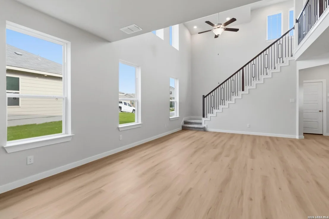 Photo of 619 River Run Way