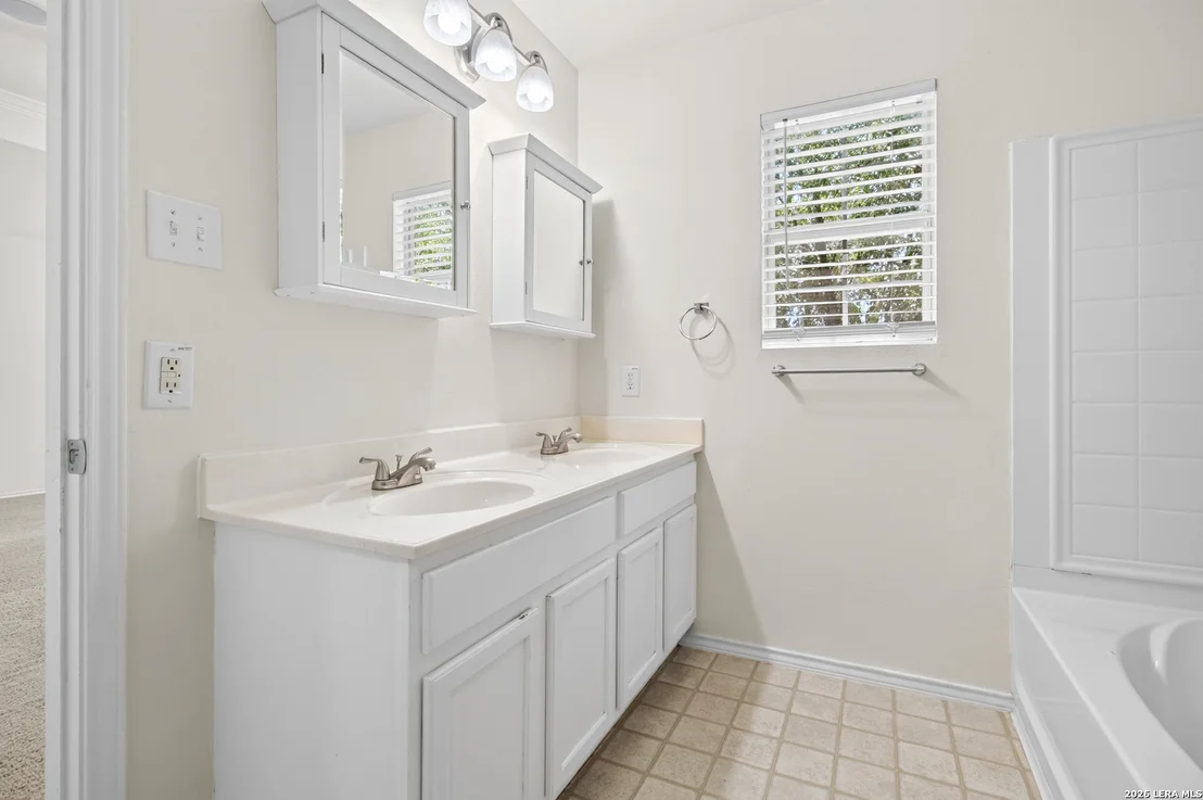 Photo of 327 Cedron Chase