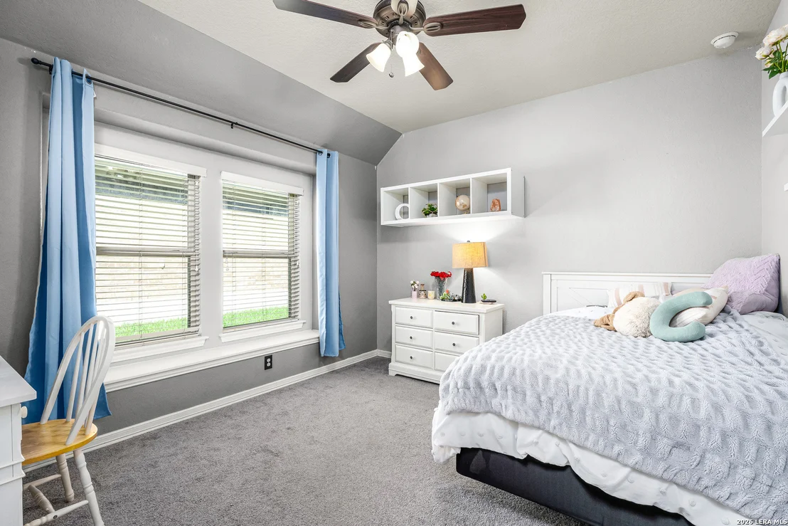Photo of 824 Water Oak