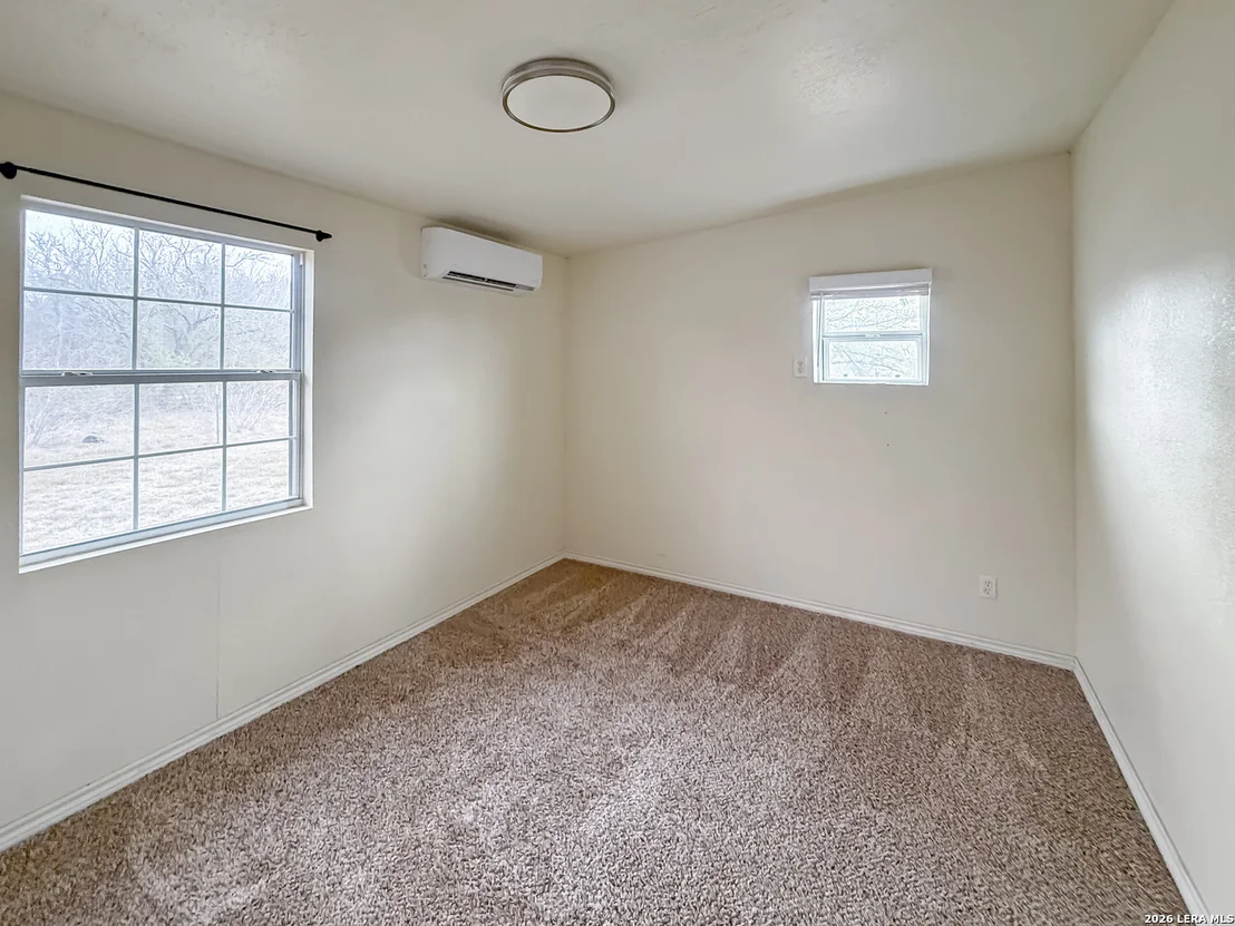 Photo of 2211 Old Lehmann Rd