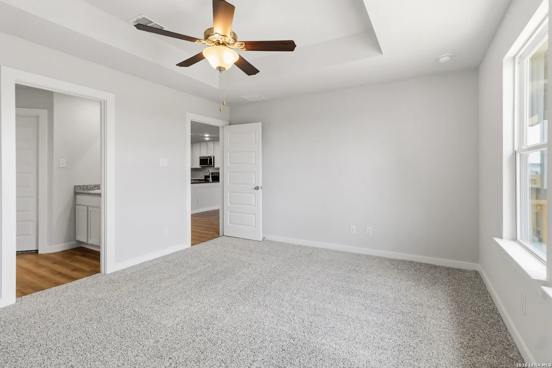 Photo of 627 River Run Way
