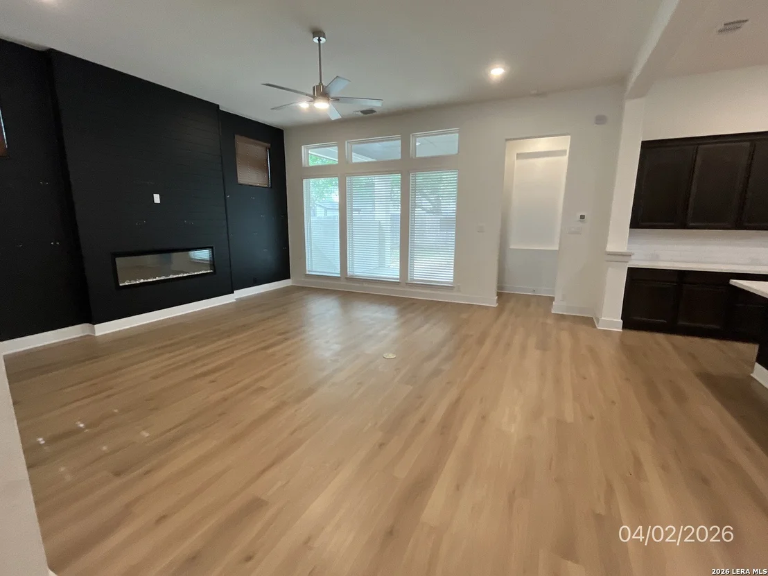 Photo of 419 Aurora Basin