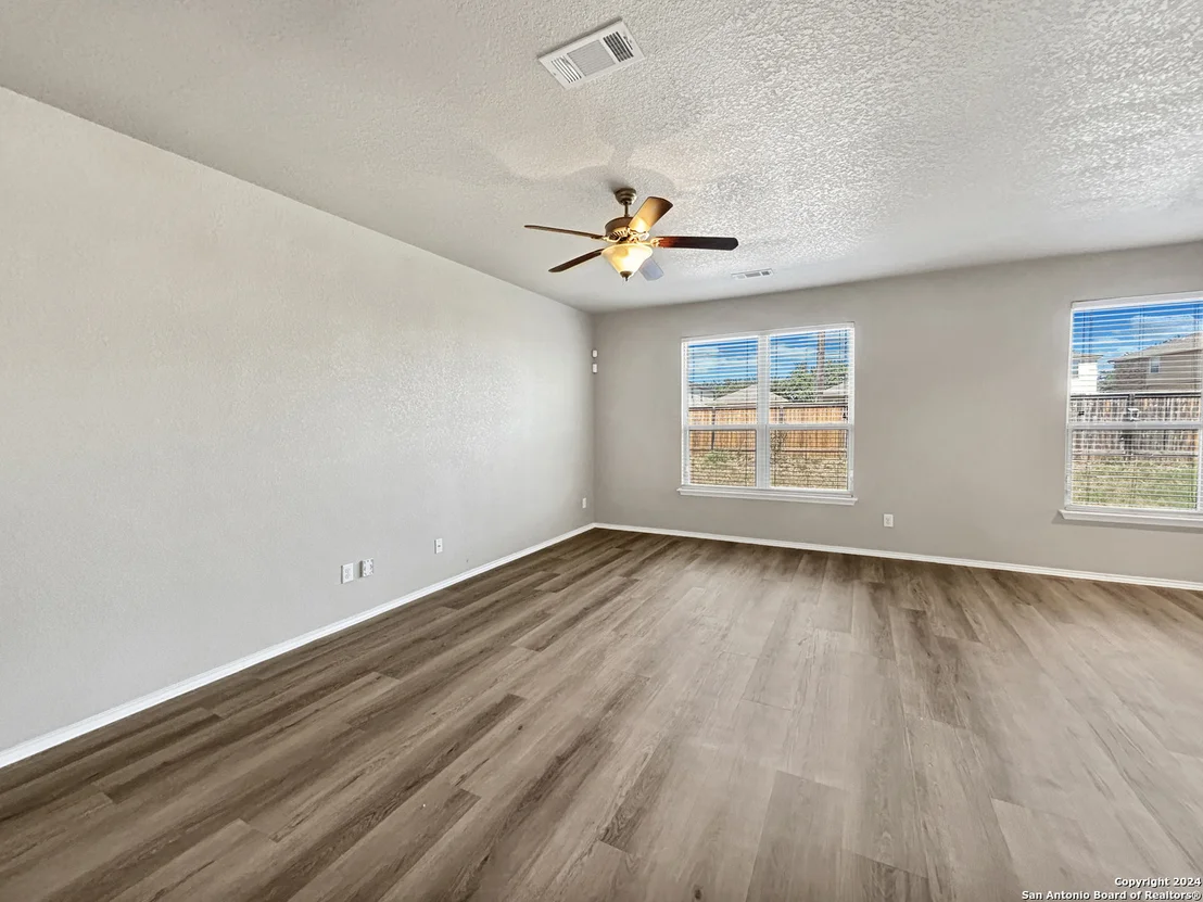 Photo of 6534 CANDLEDIM CIR