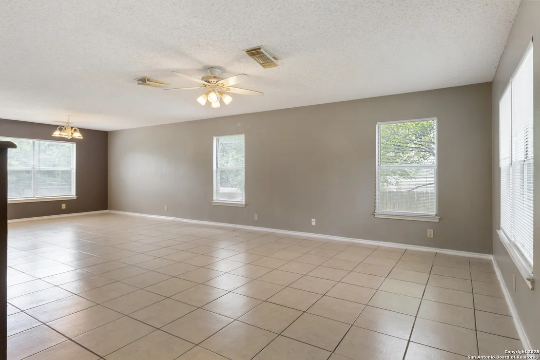Photo of 8310 BORDER RIDGE DR