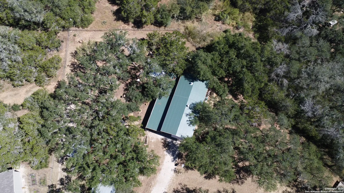 Photo of 372 COUNTY ROAD 2471