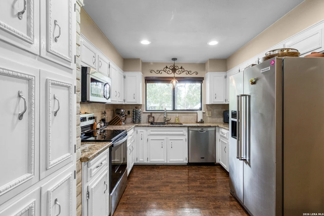 Photo of 1406 BUTTON LN