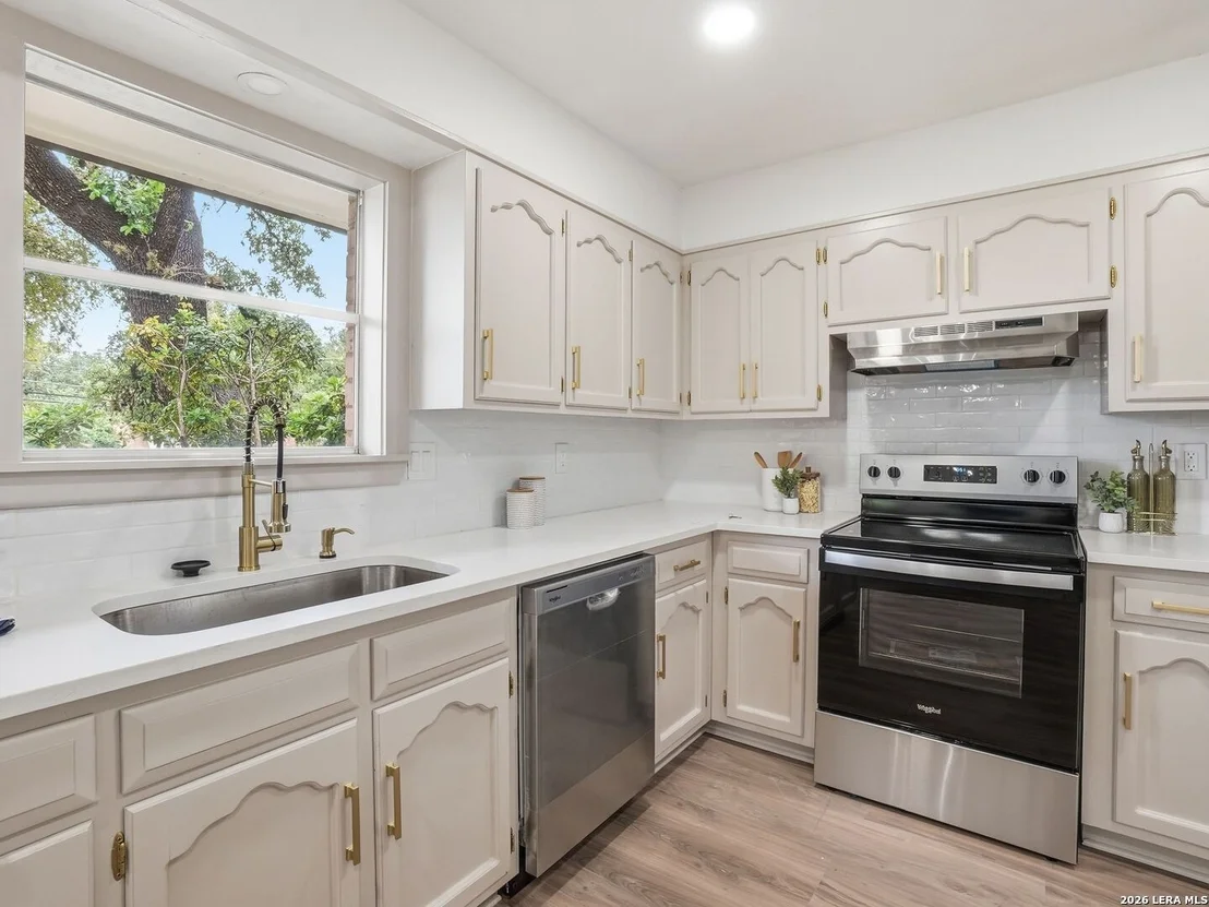 Photo of 2803 Deer Ledge Street