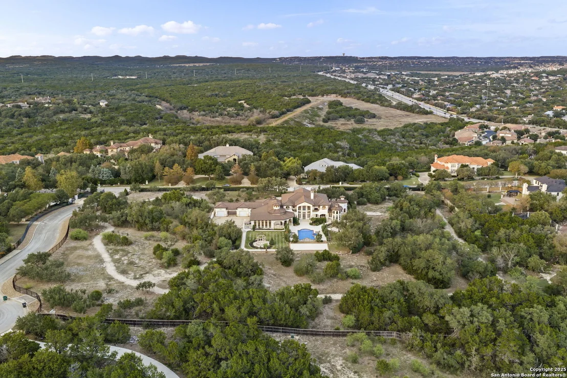 Photo of 1418 Greystone