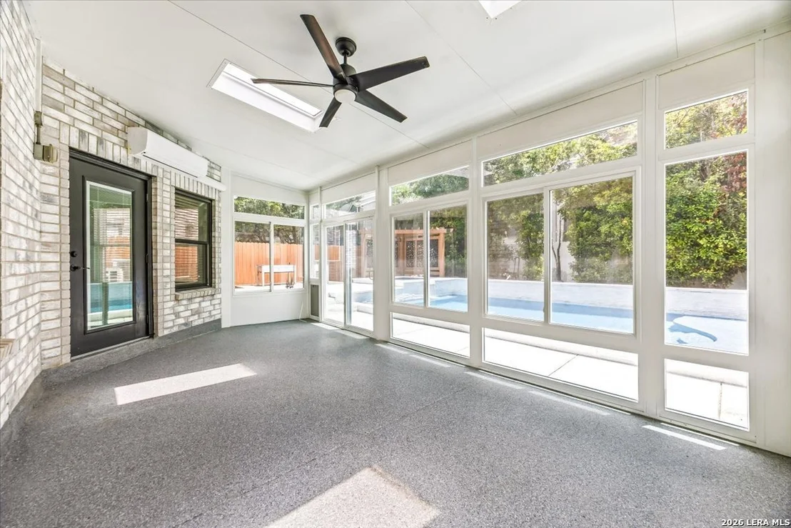 Photo of 8502 Park Olympia