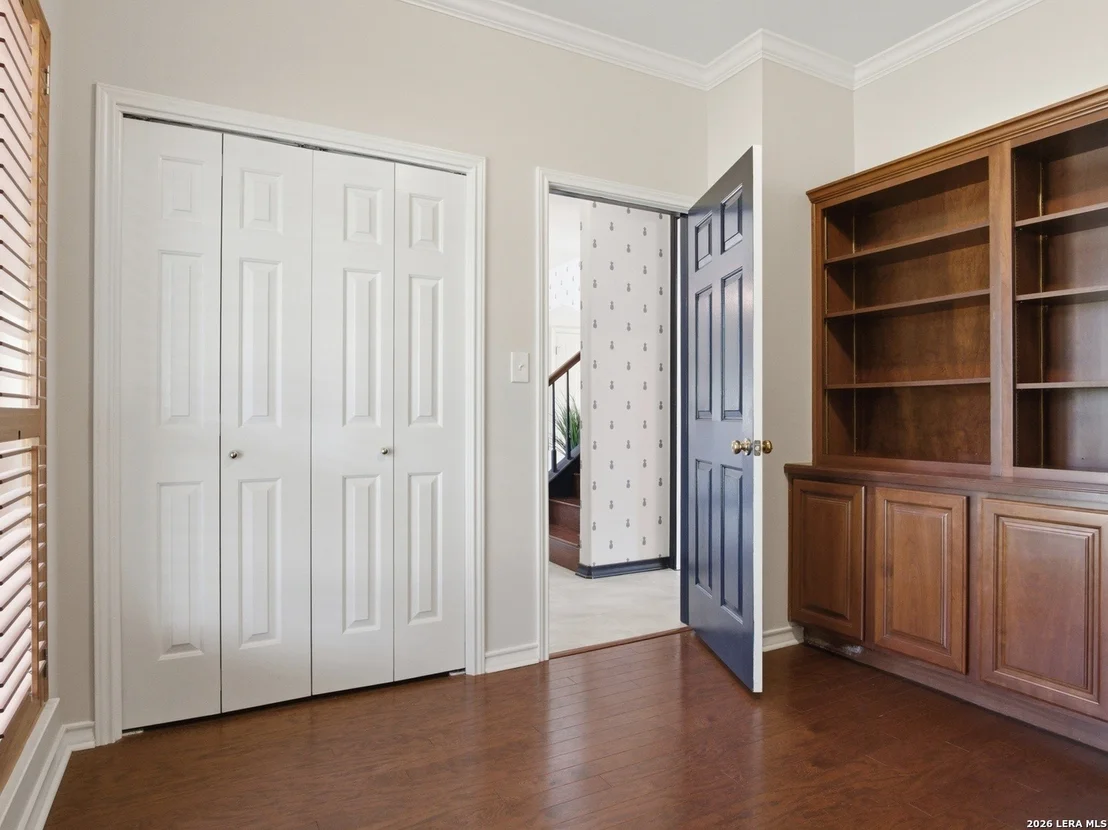 Photo of 203 Kendall Pointe Dr