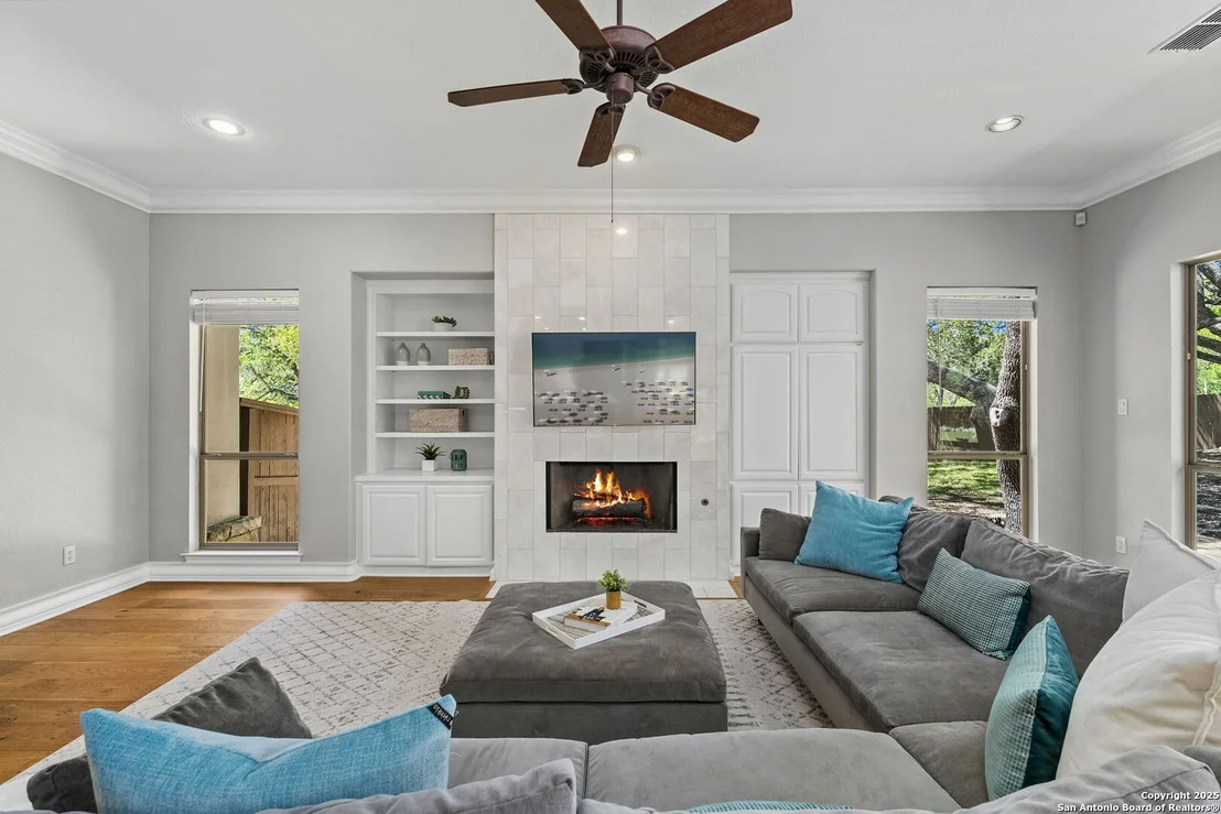 Photo of 915 Foxton