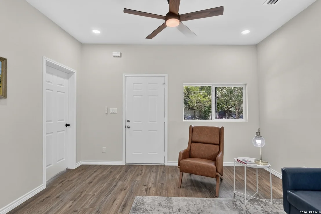 Photo of 285 Avenue I