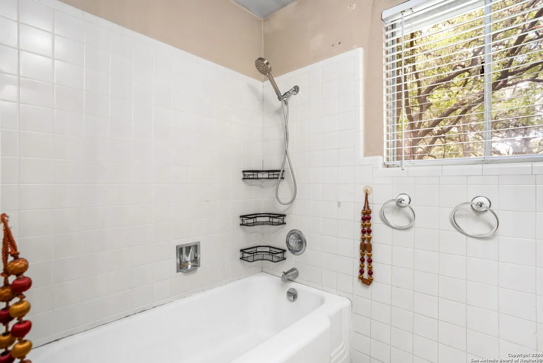 Photo of 239 Donella Dr