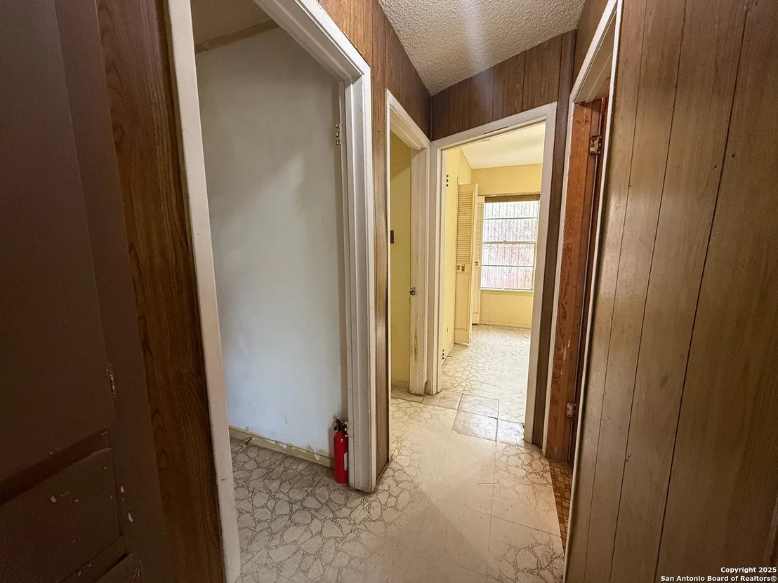 Photo of 9331 Odem