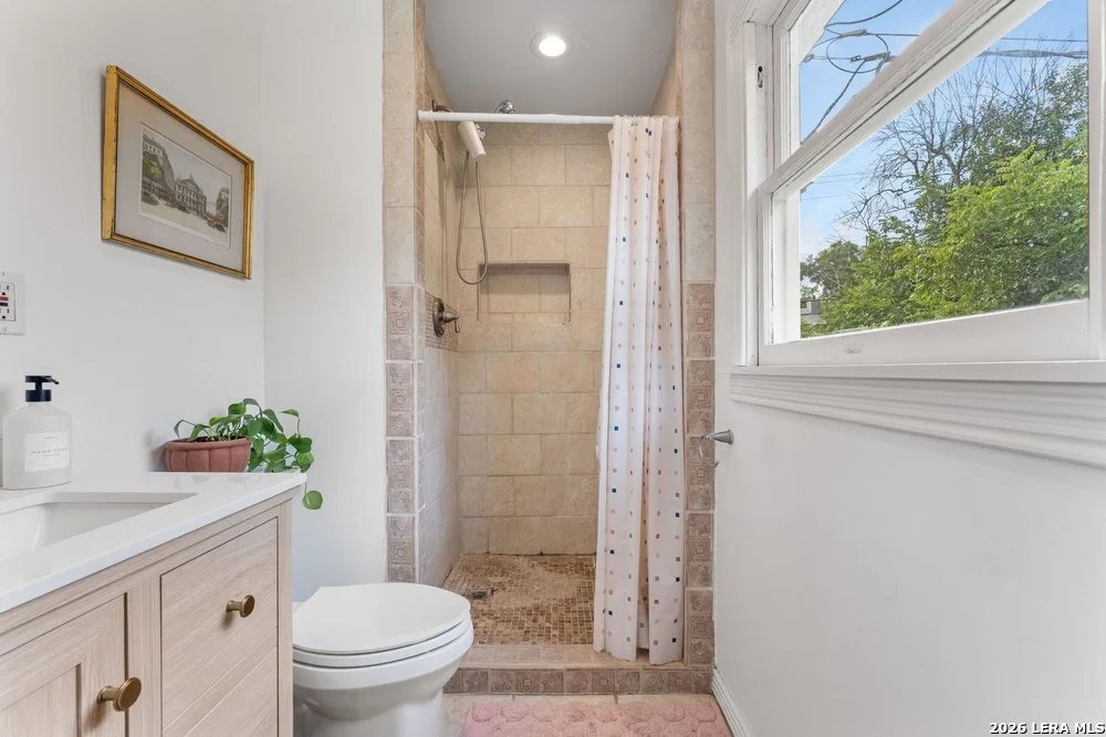 Photo of 101 Charles Rd