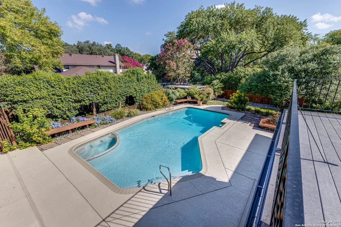Photo of 111 IRONGATE RD