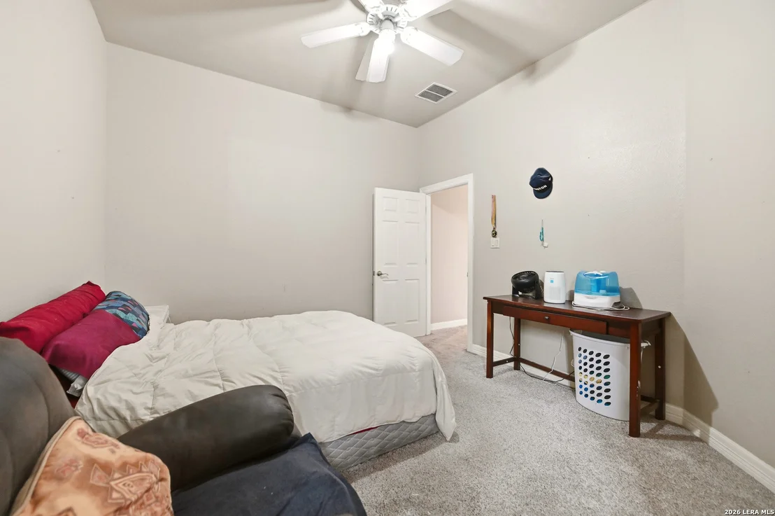 Photo of 752 Taylor Pt