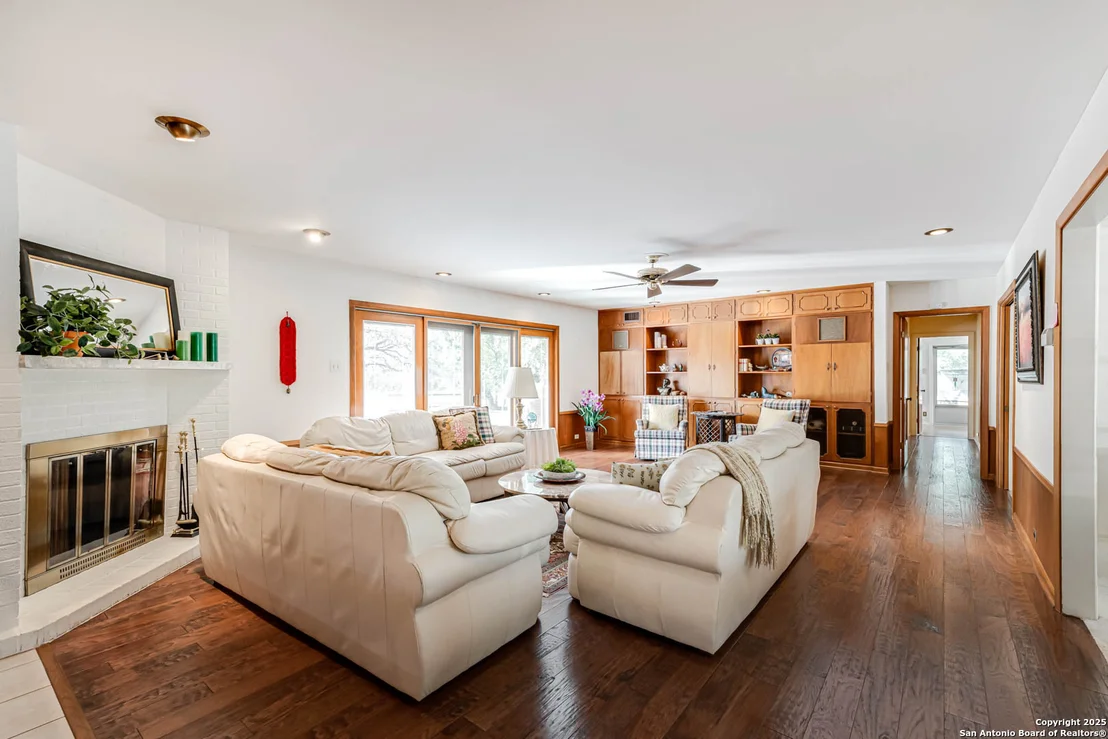 Photo of 110 Cliffside Dr