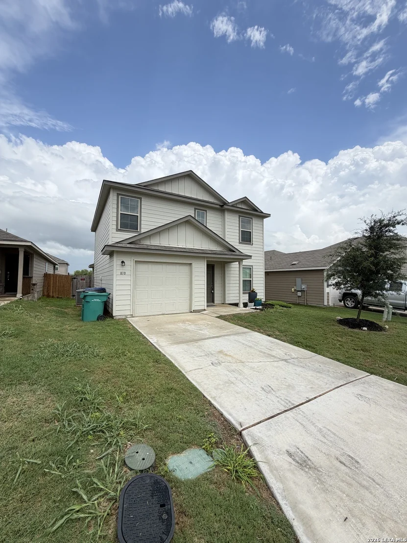 Photo of 810 Retama