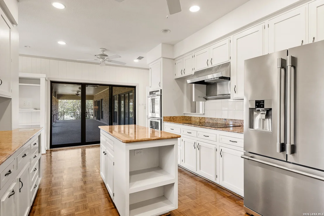 Photo of 304 Spring Mill Dr