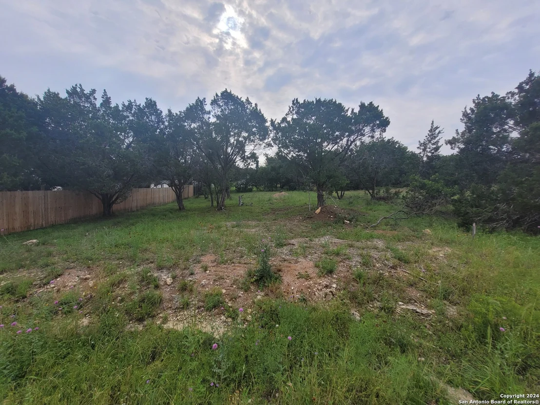 Photo of 324 RIDGEROCK DR