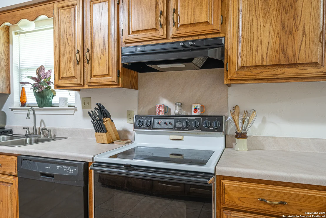 Photo of 750 Forest Trail