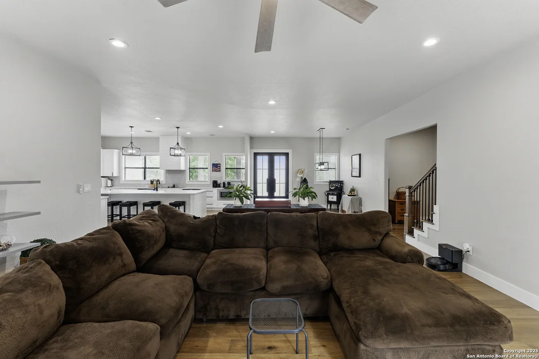 Photo of 725 Winding View