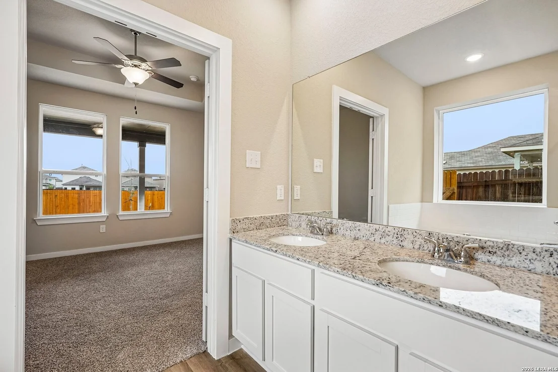 Photo of 5934 Willow Point