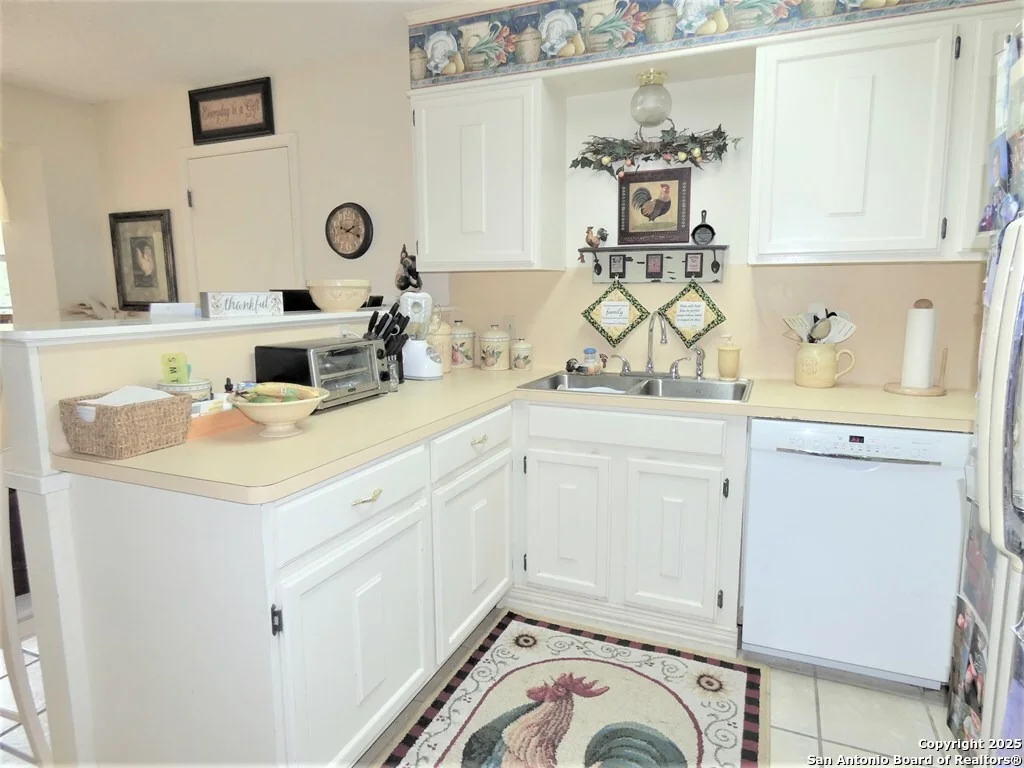 Photo of 12 Encino Loma