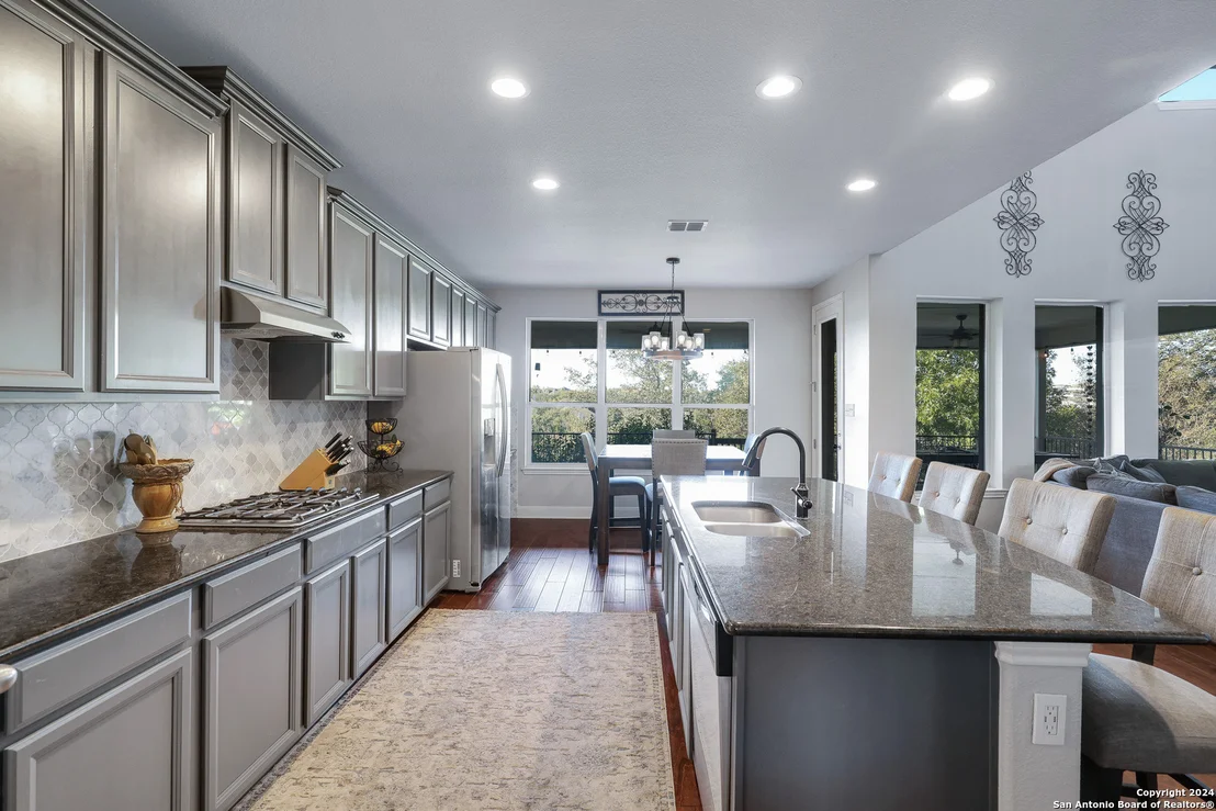 Photo of 3607 Sunset Cliff