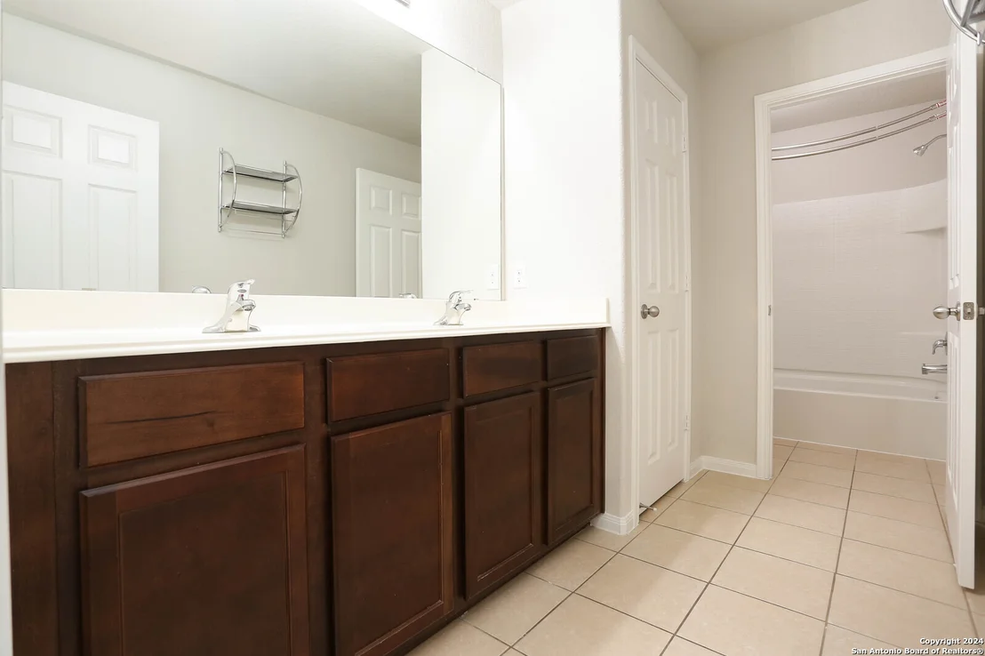Photo of 11639 LUCKEY LEDGE
