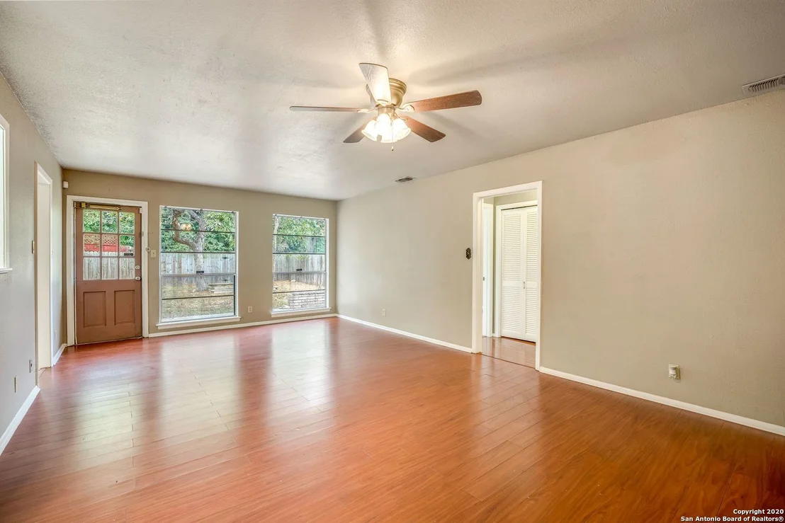 Photo of 6915 FOREST GRV