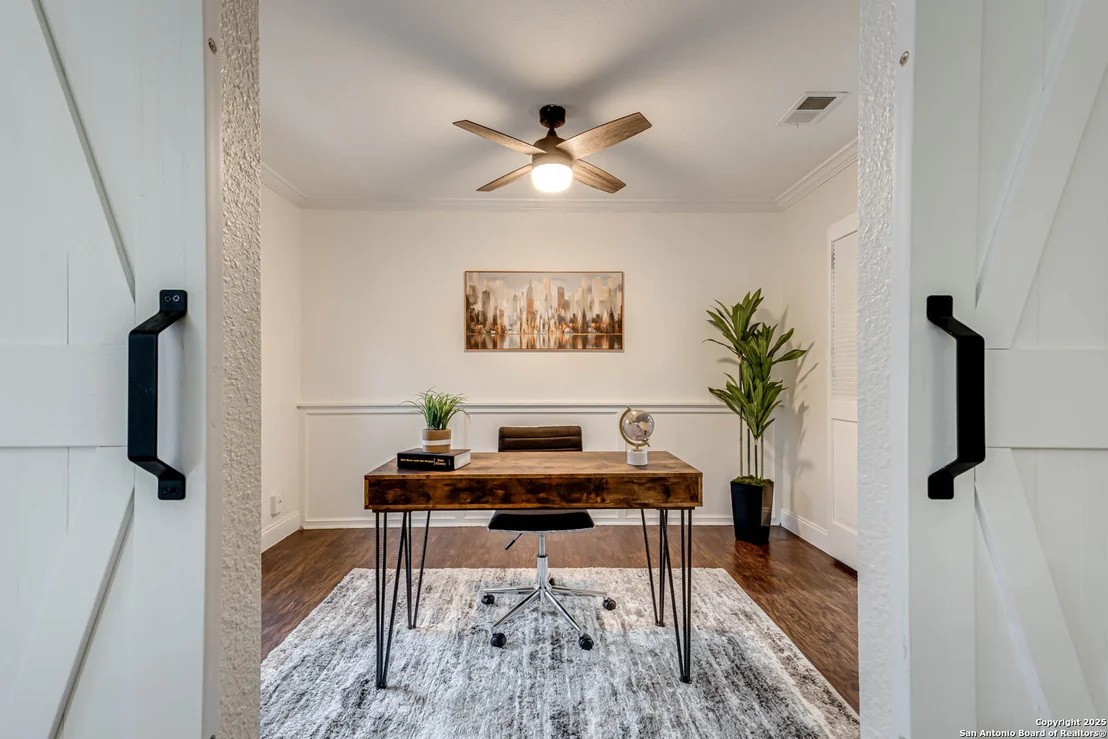 Photo of 7723 Crooked Brook