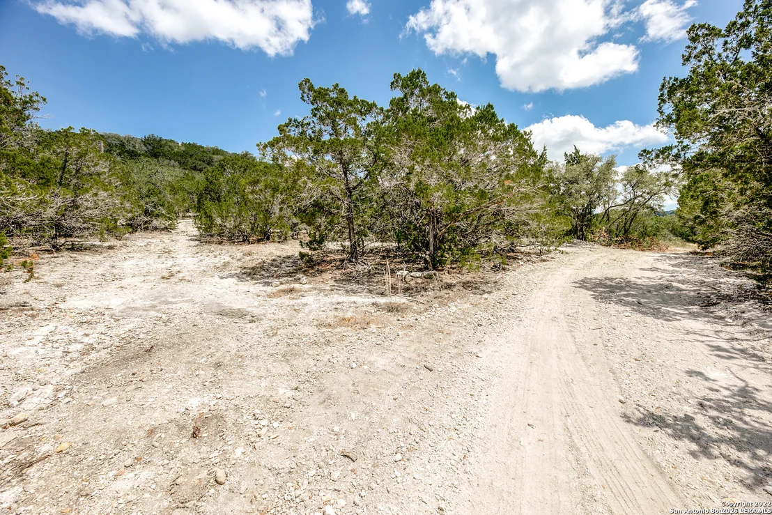 Photo of 2844 Hidden Valley Rd