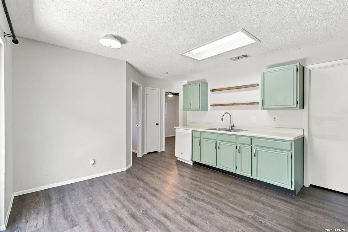 Photo of 13014 Cavern Park Dr