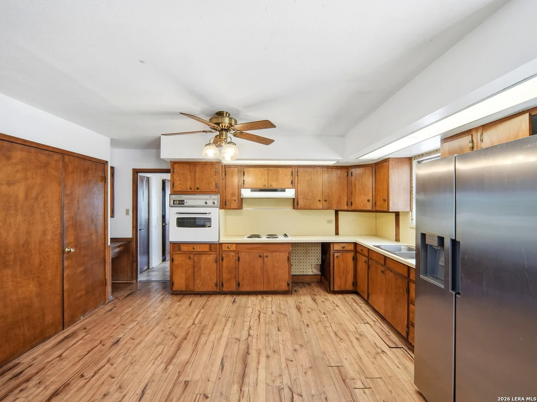 Photo of 300 Avenue M