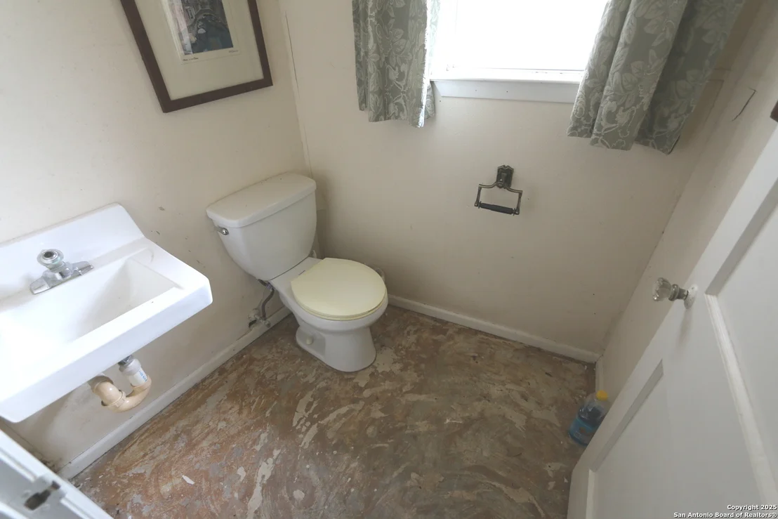 Photo of 1023 Zigmont Road