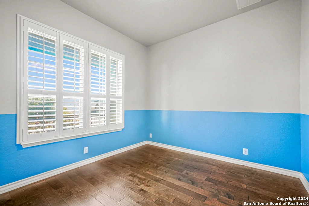 Photo of 1507 NICHOLAS CV