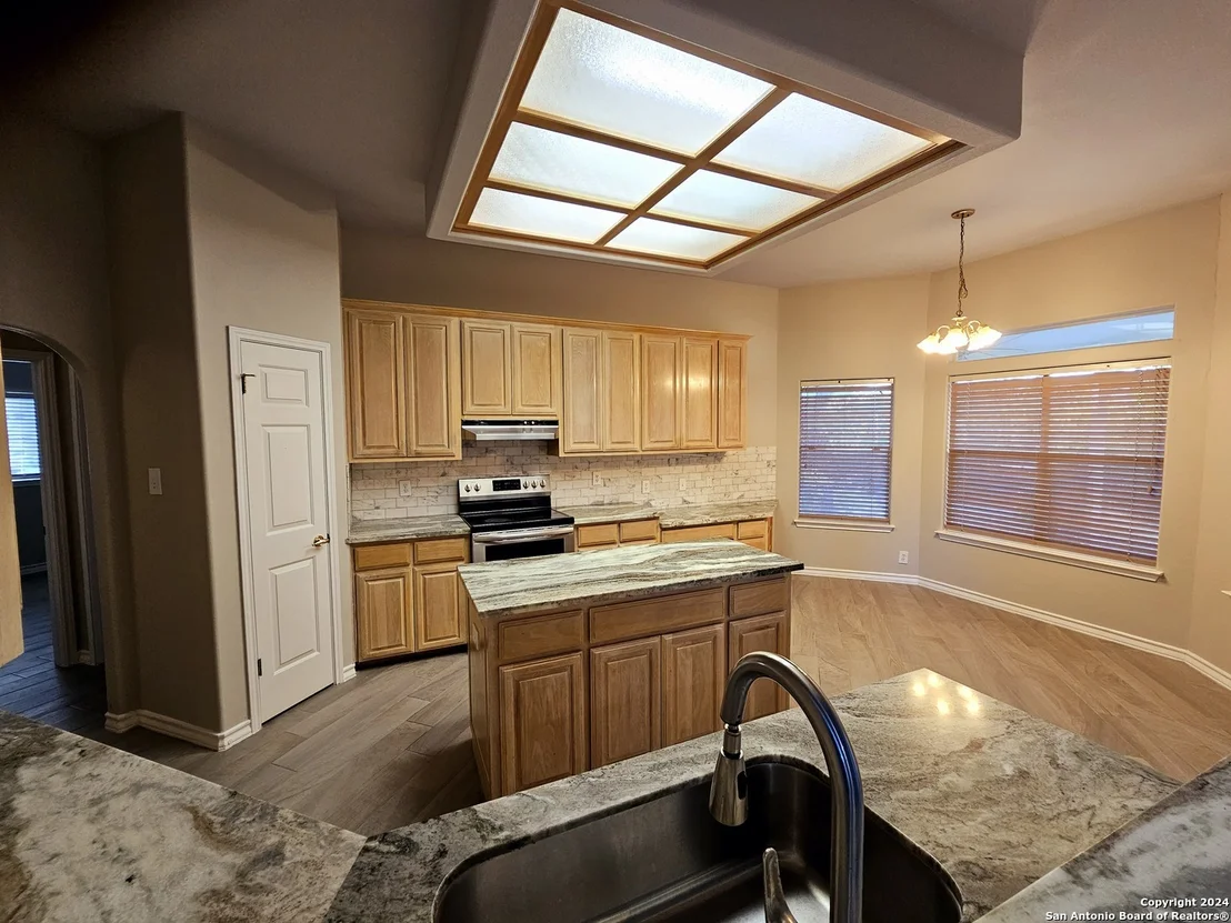 Photo of 10119 SHADYGLEN