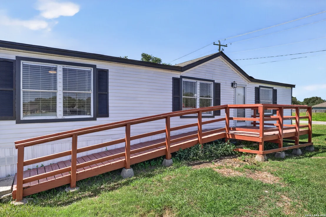 Photo of 1302 Hickory Street