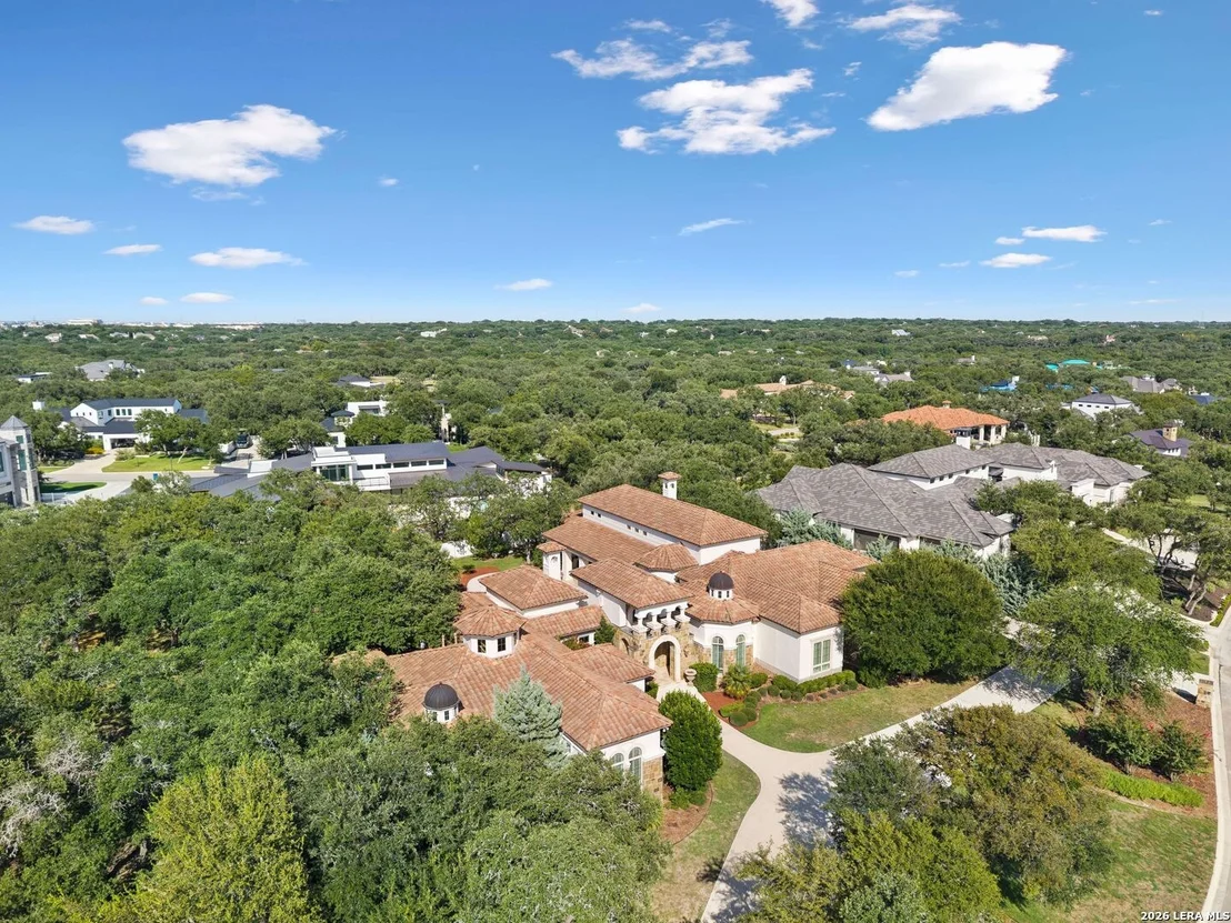Photo of 202 WELLESLEY LOOP